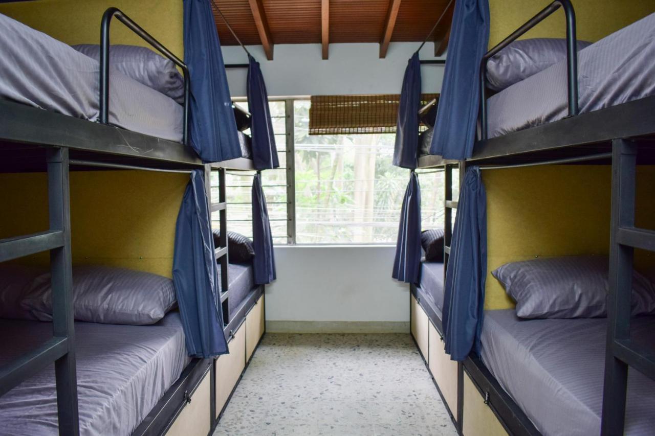 Area 51 Hostel Medellin Luaran gambar